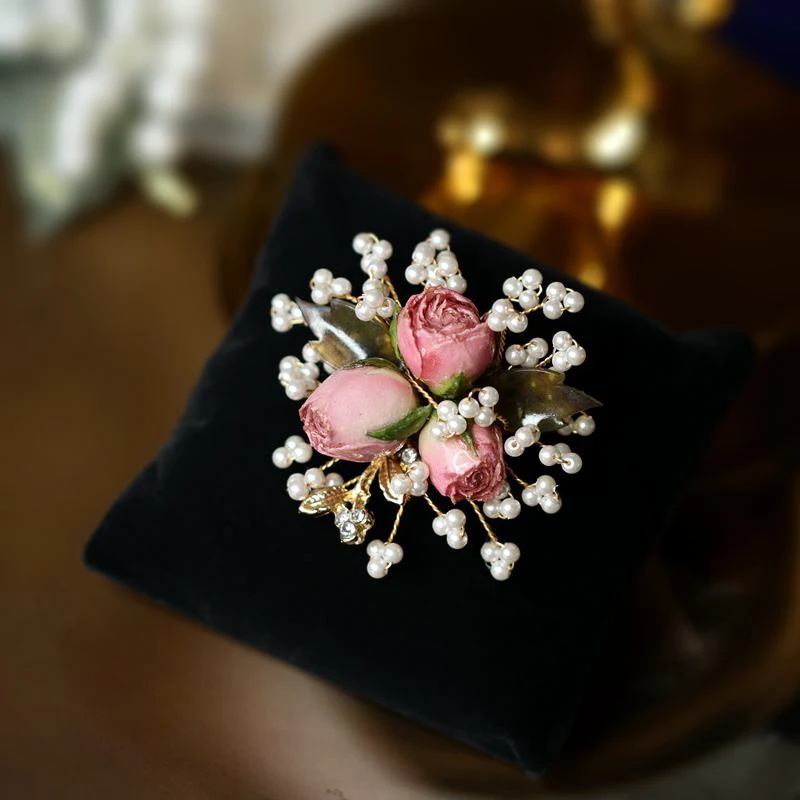 Broche de flor vintage para mulheres, elegante e delicado alfinete decorativo, corsage sofisticado para realçar seu look. — foto 1