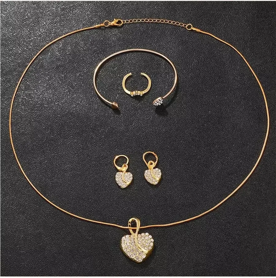 Relógio de Pulso Feminino Quartz com Diamantes Completo Joia da Moda para Mulheres Design Sofisticado Ideal para Ocasiões Especiais e Presentes — foto 4