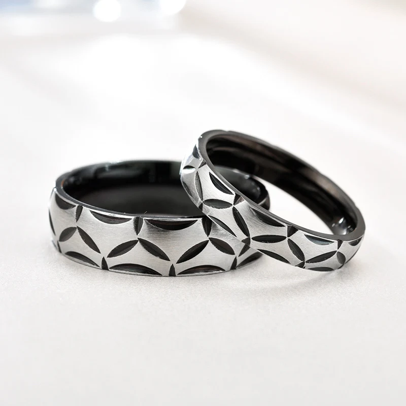 Anillo de diamantes de acero inoxidable mate, tendencia de moda, elegante y duradero, perfecto para uso diario y ocasiones especiales. — foto 5