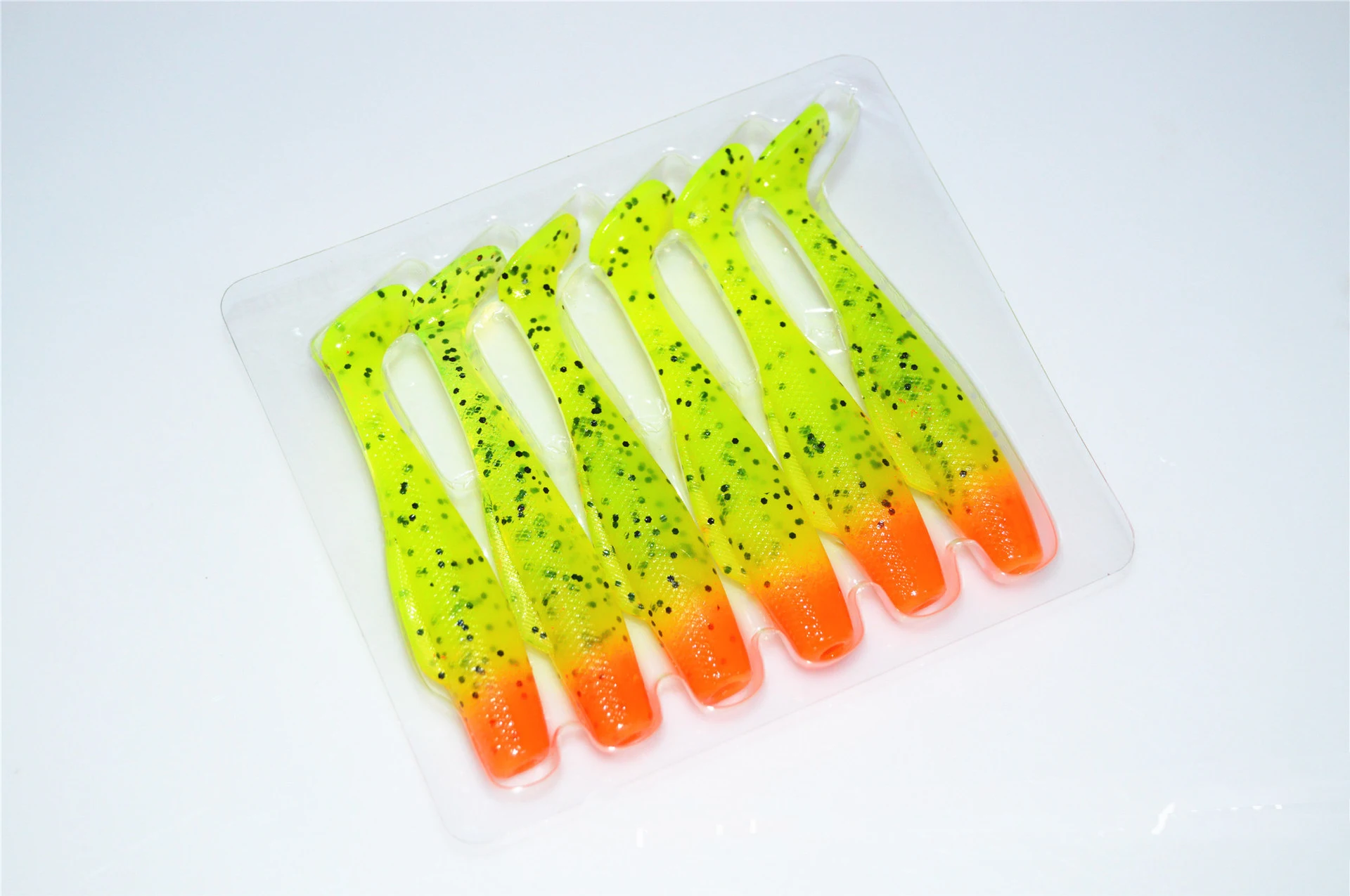 Set di esche soft Multicolor T-tail per la pesca. Esche morbide per predatori. Cattura più pesci grazie ai colori vivaci e al design! — foto 6