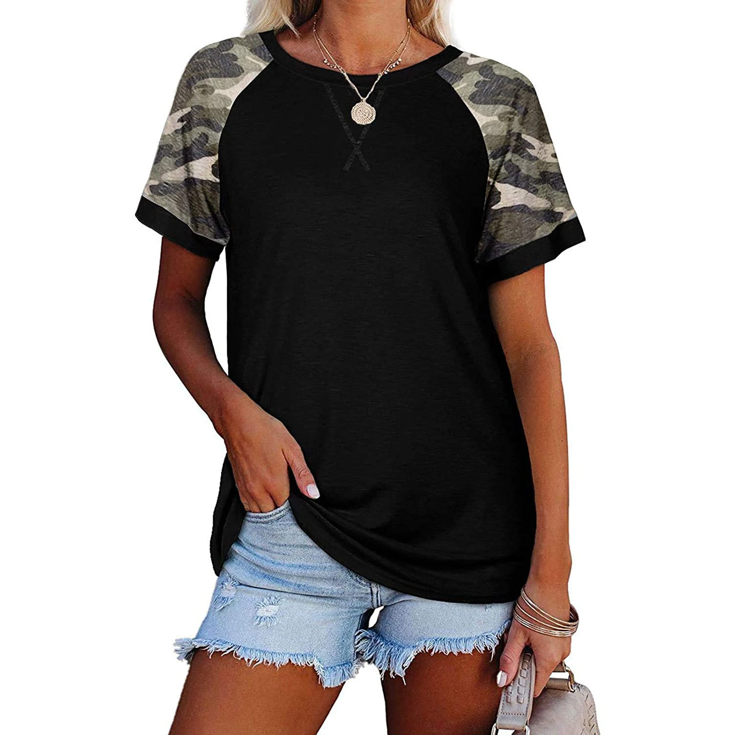 Title 2, Camouflage Stitching Short-sleeved T-shirt