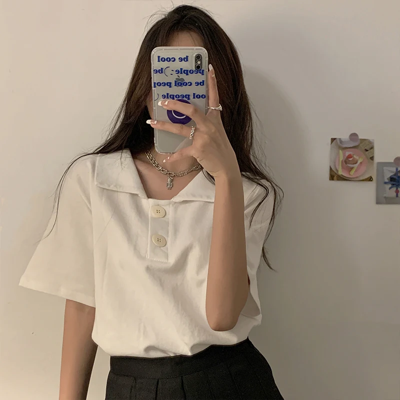 Camiseta Francesa de Verão Feminina Tamanho Grande Manga Curta Solta Confortável e Fresca Ideal para o Calor Estilo Casual e Moderno. — foto 3