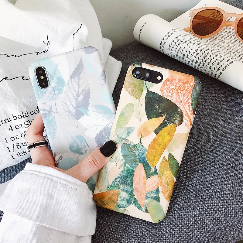 Retro leaf hard shell phone case Protect your phone in style. Durable, stylish and with a unique design. Keeps your phon — photo 3
