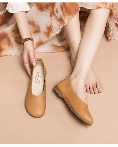 Title 14, Womens Cowhide Solid Color Slip-on Flat Shoes....