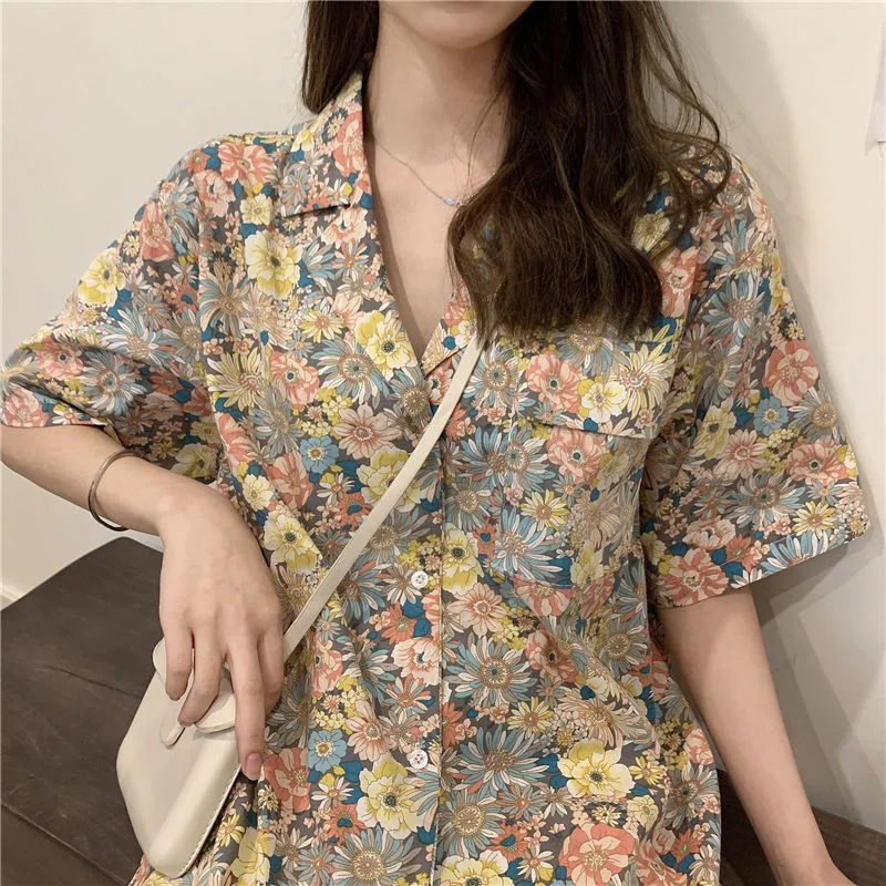 Title 10, Floral Womens New Short-sleeved Retro Shirt