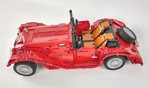 Title 5, Build a Classic Car Model with 110 Blocks. Enjo...