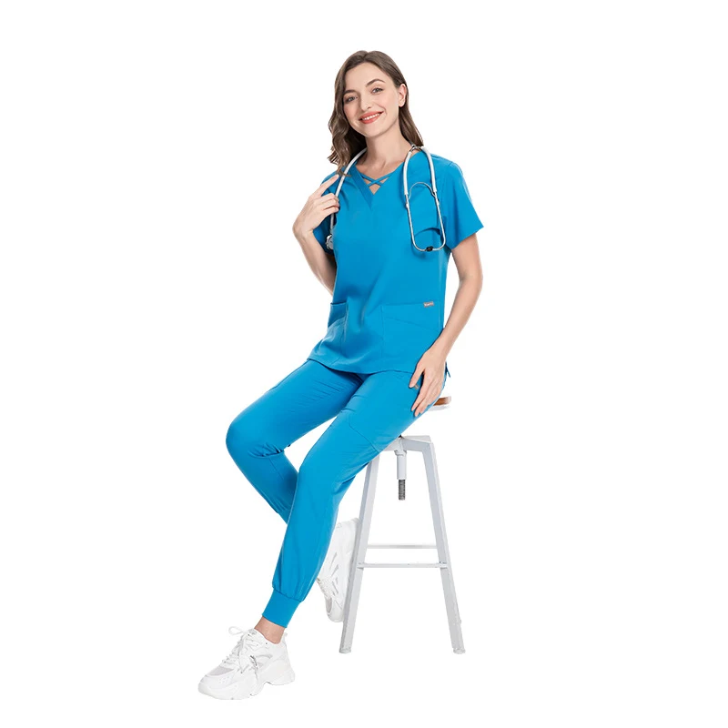 Uniforme elástico para enfermeiras, centro cirúrgico e salão de beleza. Conforto e praticidade em um só traje, ideal para o dia a dia. — foto 13