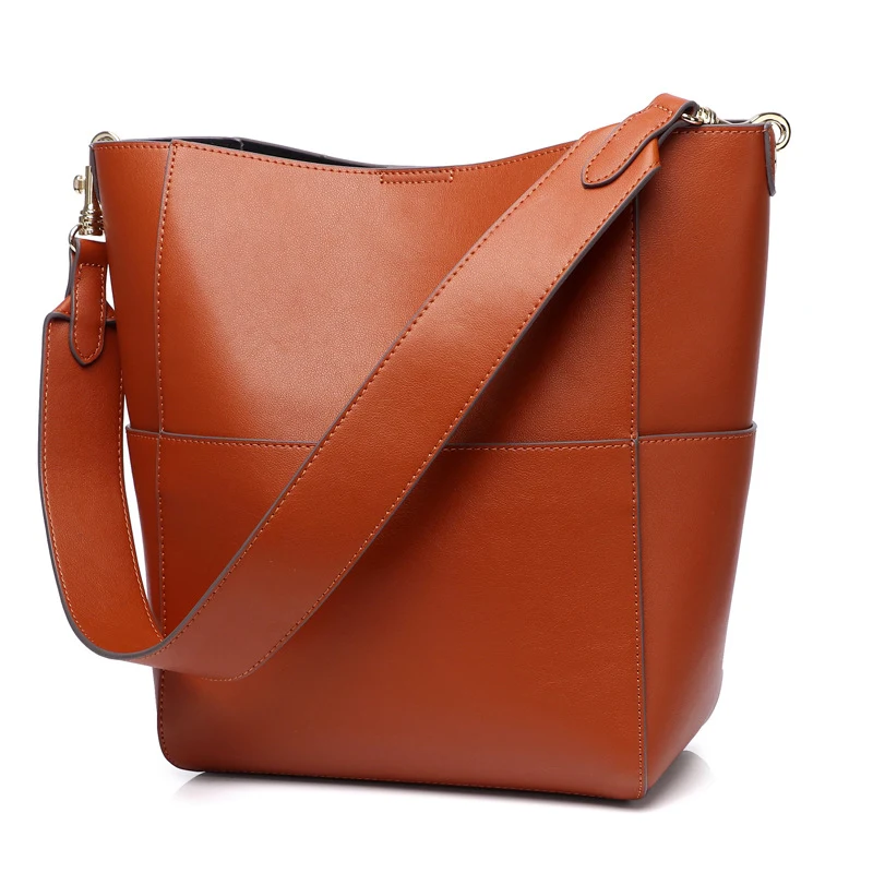Grote bucket bag, schoudertas en messenger bag in één. Ruim, stijlvol en ideaal voor dagelijks gebruik of reizen. — foto 8