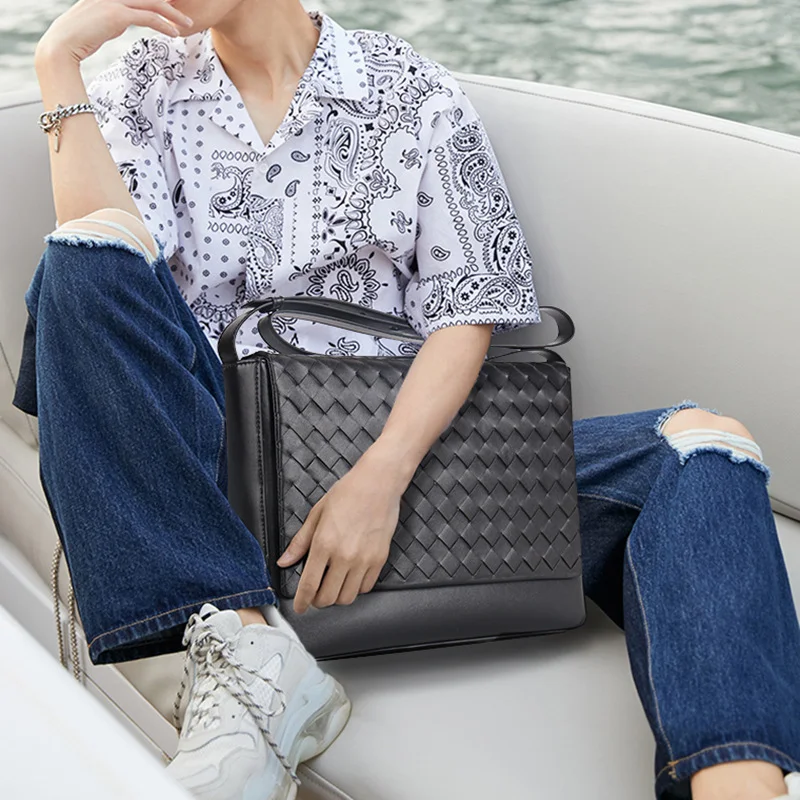 Title 2, Fashion Autumn and Winter New Mens Shoulder Ba...