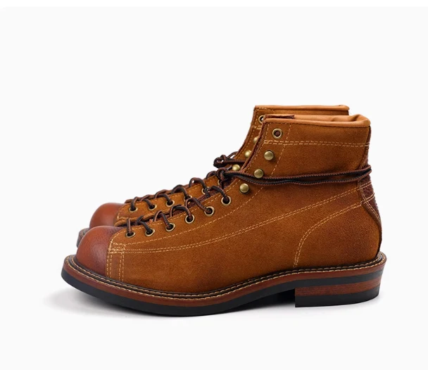 Botas de cano alto com bloco de cores retrô e bico redondo de couro bovino. Conforto e estilo em um só calçado, perfeitas para looks modernos e autênticos. — foto 7
