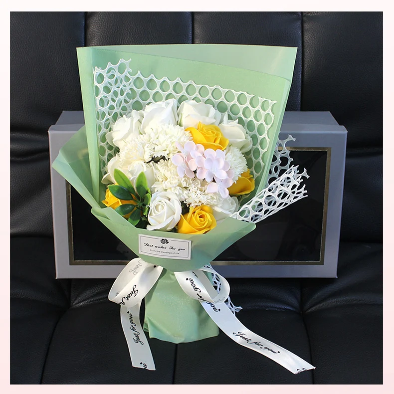 Title 5, Regalo San Valentino Bouquet 19 Rose di Sapone ...