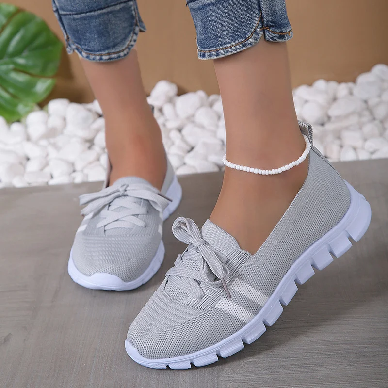 Tênis femininos casuais de cadarço e mesh, flats preppy para caminhada, corrida e esportes. Conforto e estilo para você. — foto 4