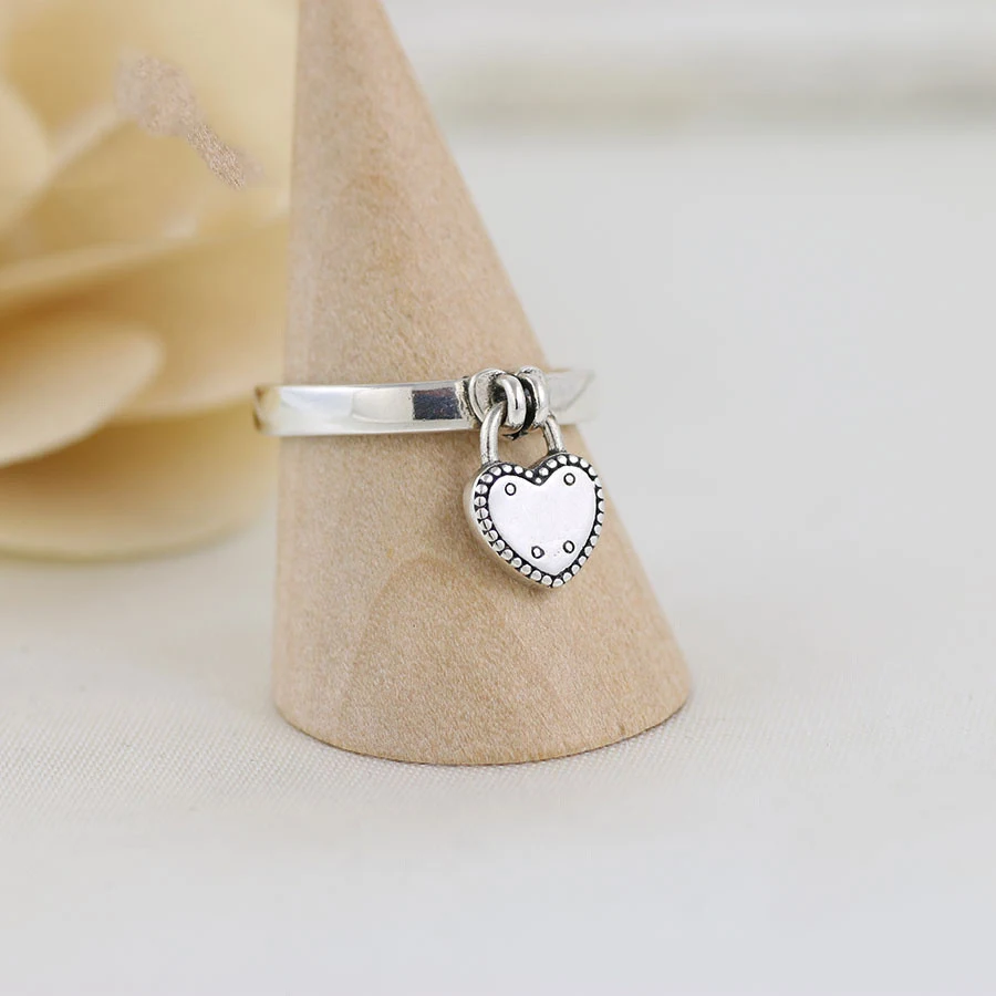 Liebesschloss Anhänger Ring – Symbol ewiger Liebe. Verewige eure Verbindung mit diesem einzigartigen Schmuckstück. Perfekt für Paare. — foto 1
