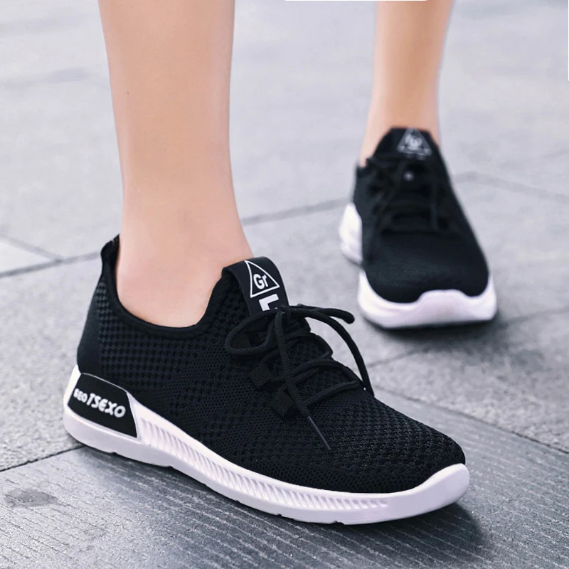 Damen Atmungsaktive Freizeitsneaker mit Kreuzriemen Bequeme Schuhe für Alltag und Freizeit Leichte & Flexible Sommerschuhe für Damen — foto 1