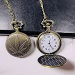 Maple Leaf Lanyard Simple Lucky Tree Creative Quartz Watch perfect for everyday wear and special occasions, an elegant a — photo 10