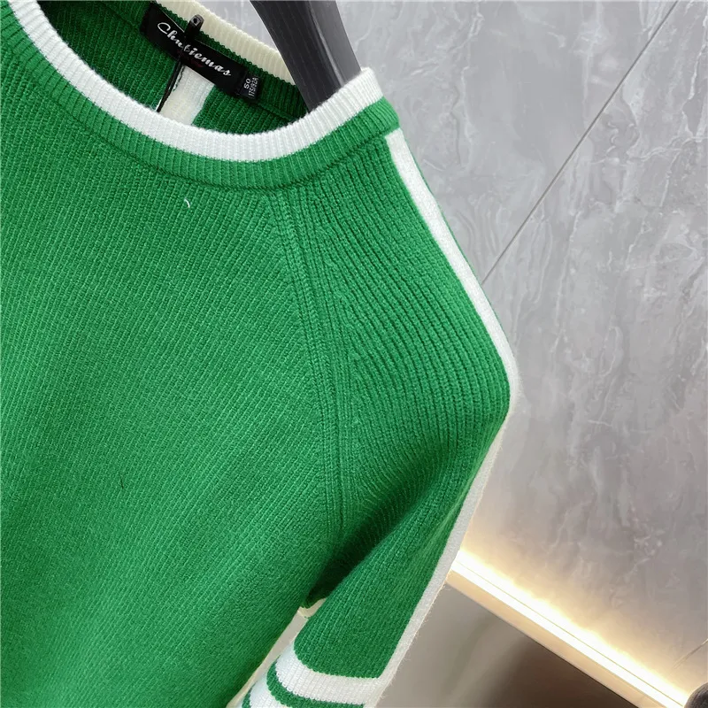 Title 17, Mens Simple Round Neck Pullover Stripe Sweater...