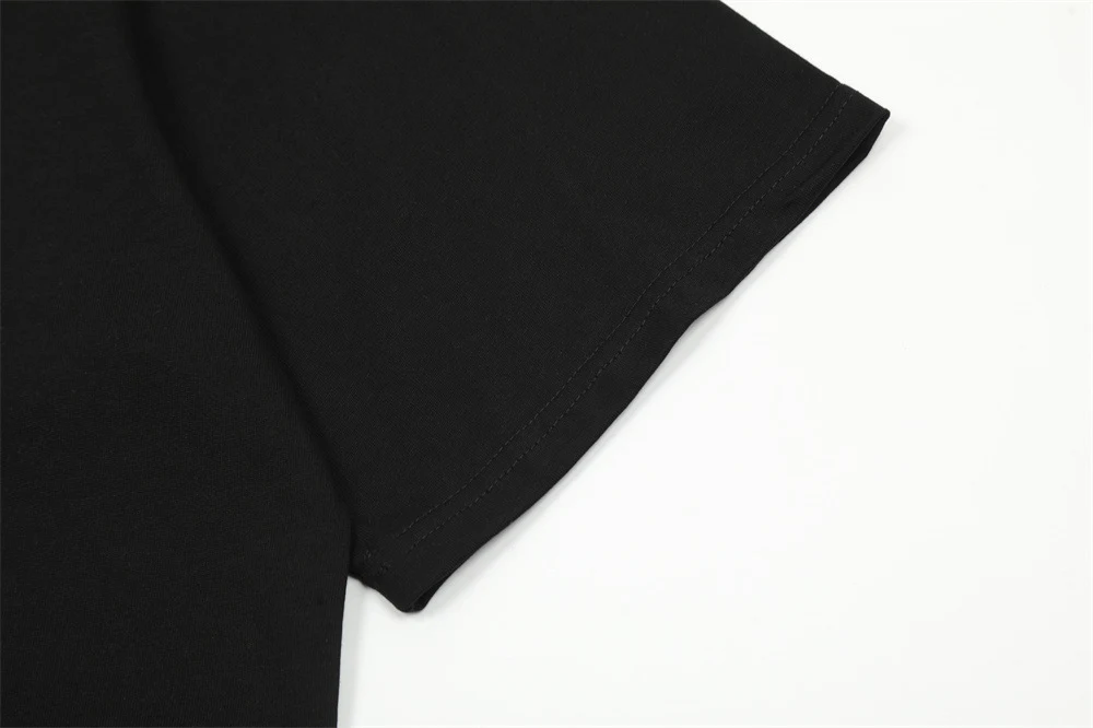 Title 4, Camiseta High Street Design com manga curta e e...