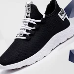 Męskie, lekkie i wygodne buty do biegania, idealne do mody i na co dzień. Ciesz się stylem i komfortem podczas każdego kroku. — zdjęcie 1