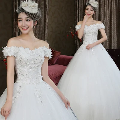 Vestido de noiva coreano com ombro único, flores finas, nó, novo atacado H82. Leveza e elegância para o seu casamento dos sonhos. — foto 1
