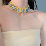 Colar feminino de moda com design geométrico oval, estilo medieval. Adicione um toque de elegância atemporal ao seu visual diário. — foto 12