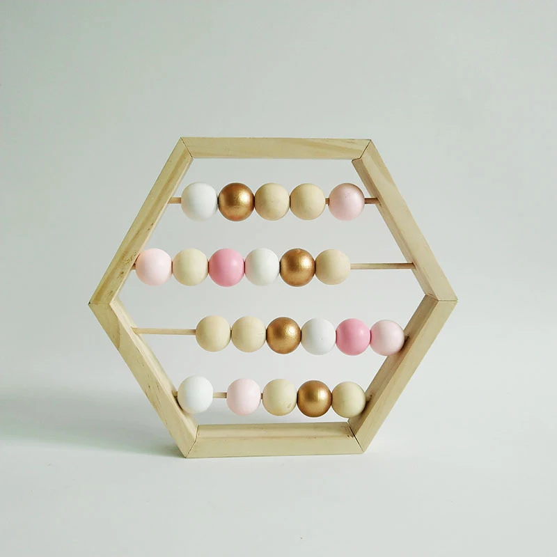 Ábaco de Madeira Hexagonal para Iluminação Infantil com Contas Coloridas. Estimula o aprendizado, a contagem e o desenvolvimento de habilidades motoras finas — foto 3