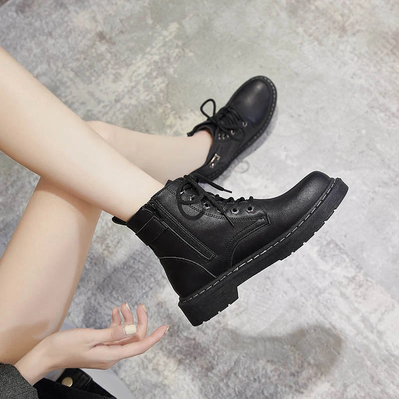 Ladies' Casual Martin Boots. Everyday comfort and style with these versatile leather boots, perfect for a modern and com — photo 2