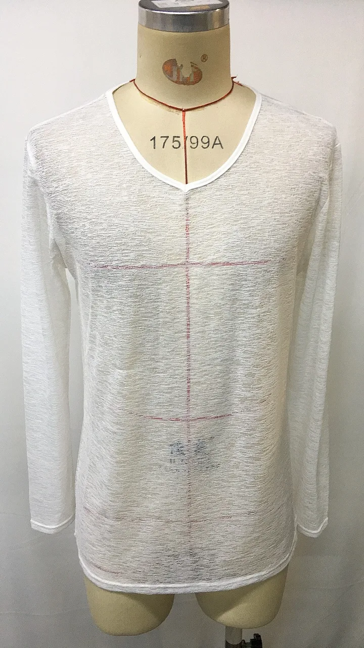 Camiseta masculina de manga longa fina e respirável em cores sólidas, ideal para conforto e frescor, perfeita para climas quentes e atividades. — foto 5