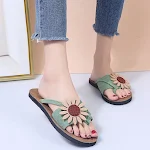 Chinelos Grandes Femininos Rasteirinhas Antiderrapantes com Flores Conforto e Estilo para o Verão Perfeitos para Praia e Piscina — foto 5