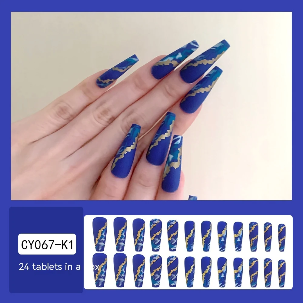 Adesivos de unhas postiças com efeito mármore de chama azul, aplicação fácil, manicure instantânea e visual elegante para unhas perfeitas. — foto 4