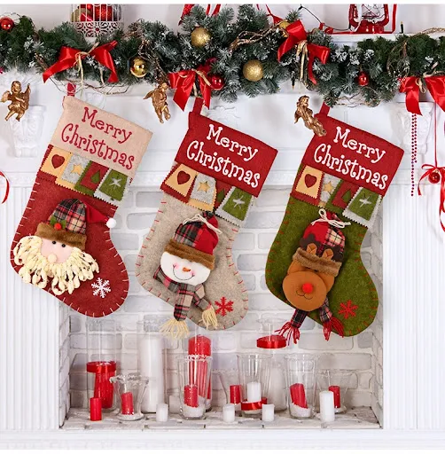 Title 4, Calcetines colgantes navideños decorativos de a...
