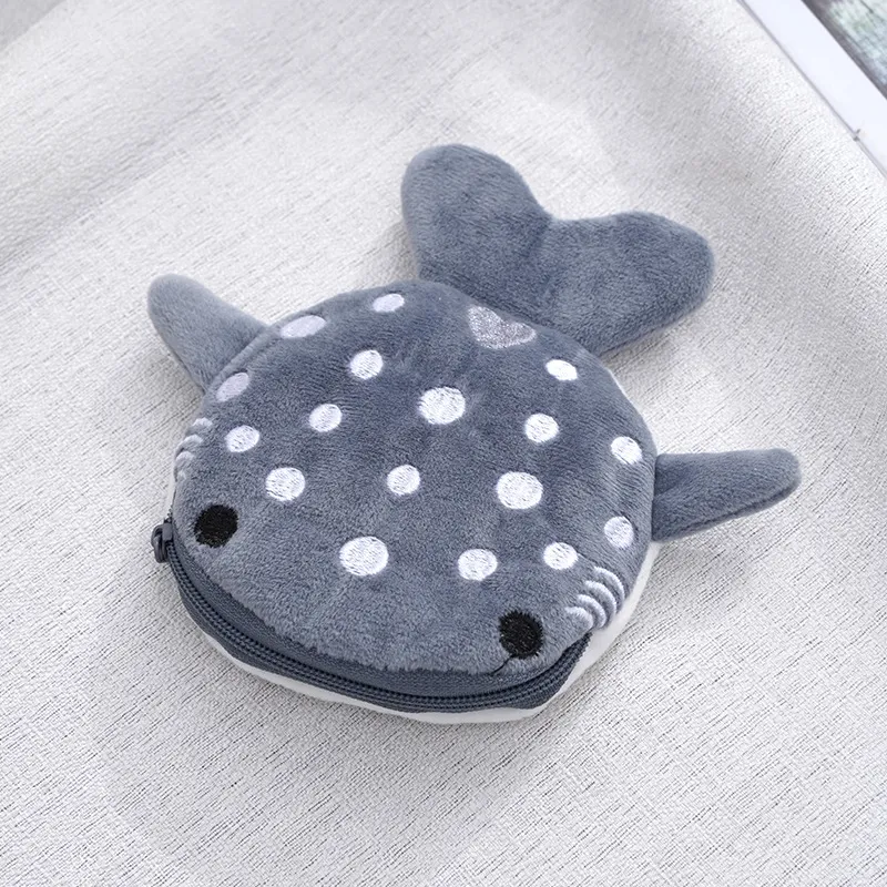 Porta-moedas de tubarão de pelúcia infantil, pingente fofo de desenho animado, perfeito para guardar moedas e pequenos objetos, um acessório divertido e útil. — foto 12