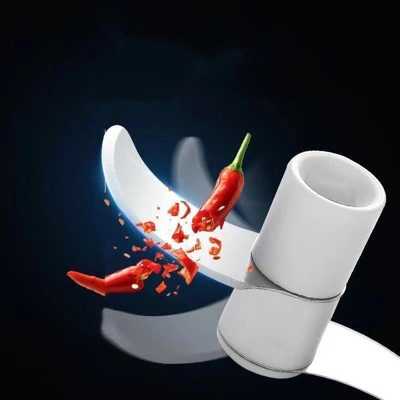 Household Mini Plastic Garlic Crusher, a convenient tool for crushing garlic quickly and efficiently. Compact design, ea — photo 4