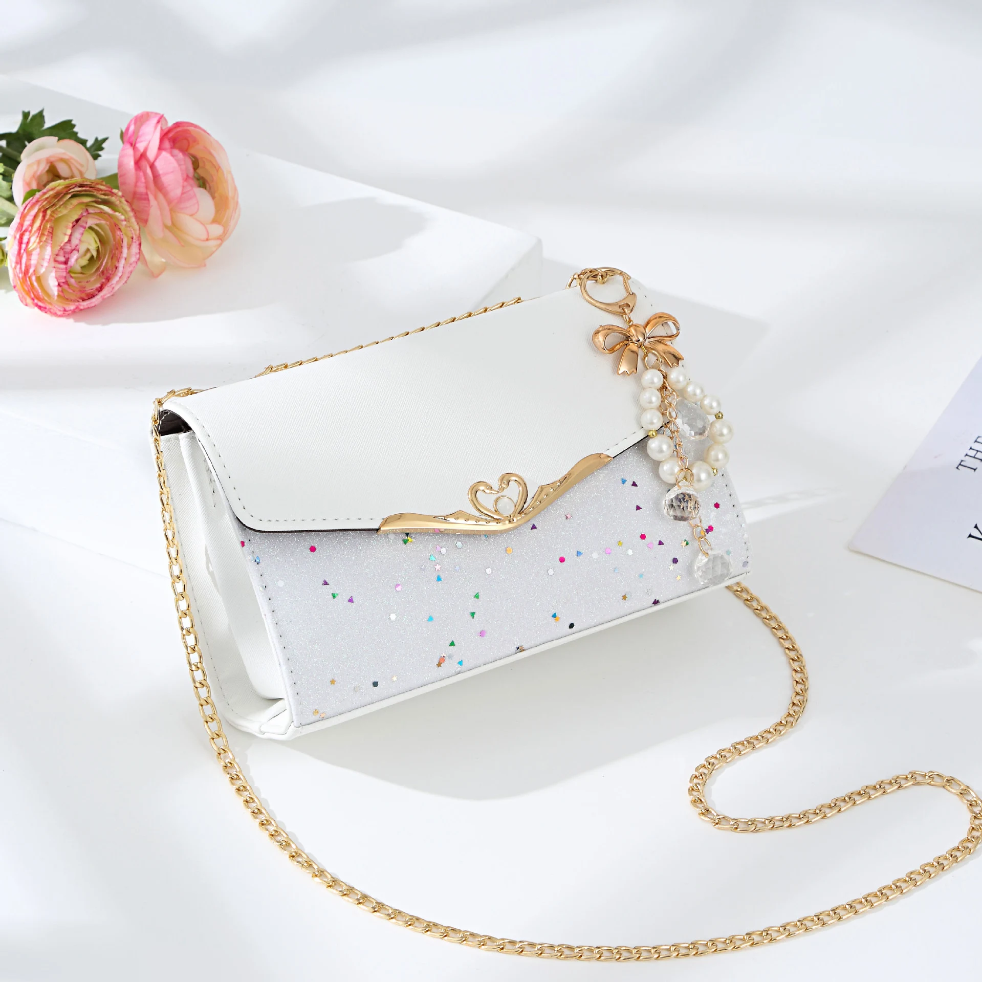 Bolsa Mensageiro Feminina Estilo Western, Pequena Bolsa de Ombro com Corrente Fragrância, Bolsa de Mão Charmosa e Útil — foto 4