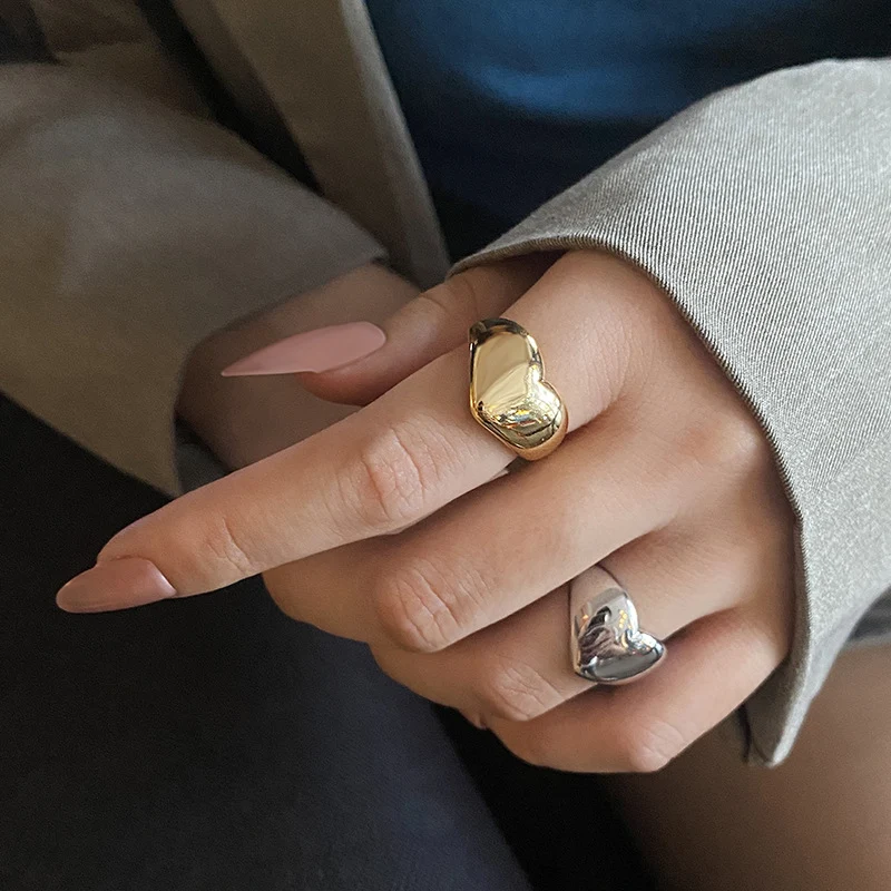 Anello d'oro creativo e alla moda per l'amore — foto 3
