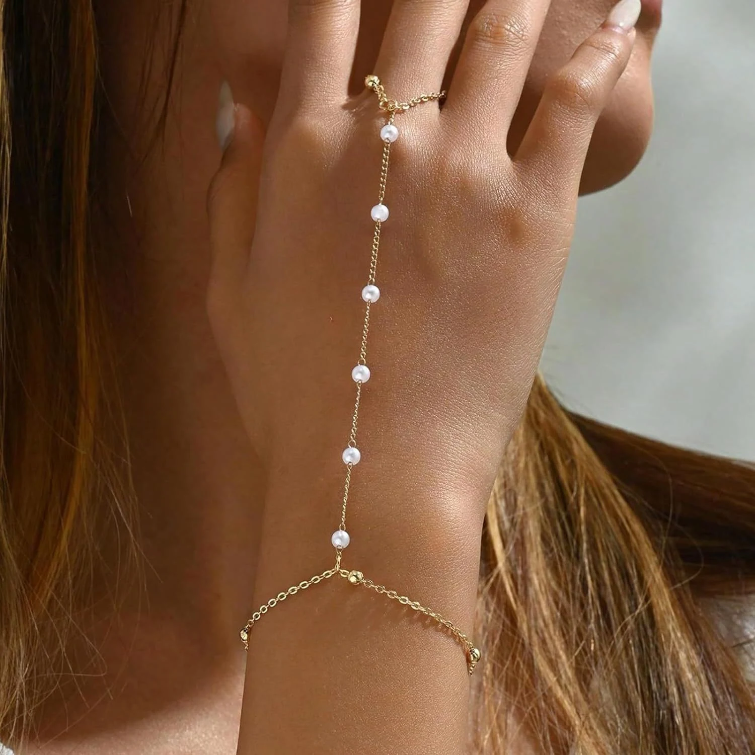 Anel com pérolas de zircônio e contas de arroz, corrente de dedo em forma de amor, enfeite charmoso e delicado para mulheres. — foto 22