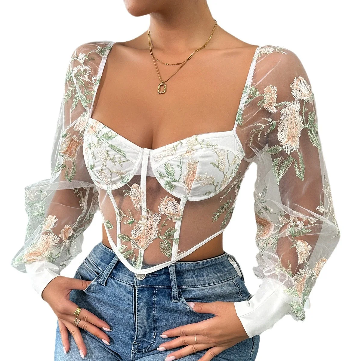 Top sexy da donna con scollo a V e pizzo, perfetto per un look seducente e femminile. Valorizza la tua figura e sentiti irresistibile in ogni momento. — foto 1