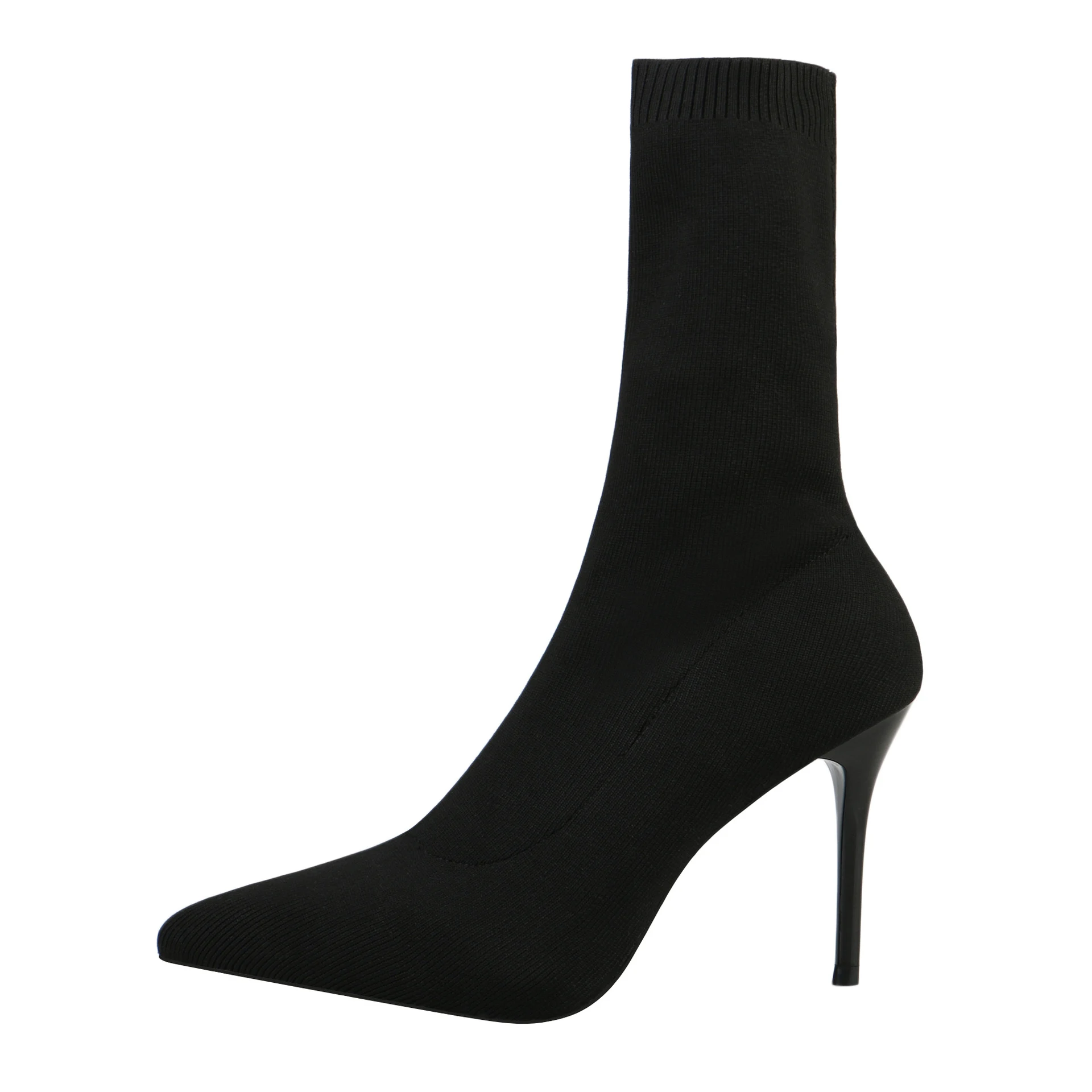 Socken und Strickstiefel für Herbst und Winter Warme Füße und Stilvoller Komfort Genieße die kalte Jahreszeit mit Wärme und Eleganz — foto 2