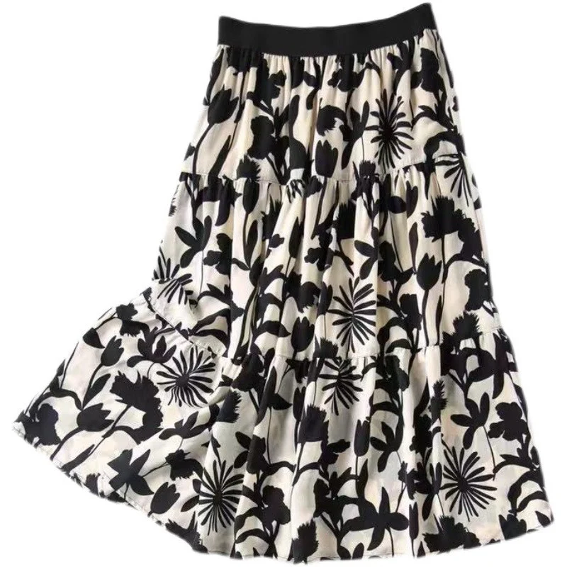 Saia A-line Pretty Ink And Printed, elegante e charmosa, ideal para diversas ocasiões. Design exclusivo que valoriza sua silhueta. — foto 5