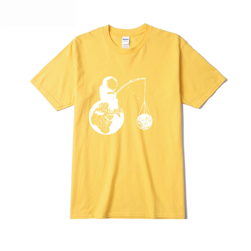 Men's trendy loose astronaut short sleeve T-shirt. Comfortable and stylish, perfect for casual wear. Enjoy a relaxed fit — photo 7