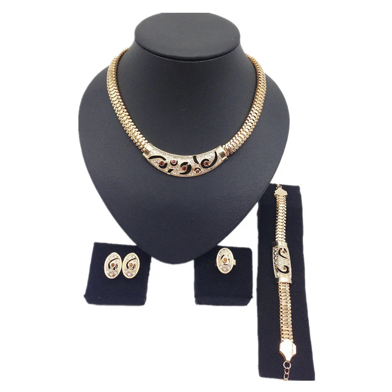 Conjunto de Jóias com Colar e Brincos com Pingente de Diamante em Coração, Elegância e Amor para Presentear em Ocasiões Especiais — foto 4
