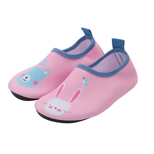 Title 3, Kinder Cartoon Badeschuhe für den Strand. Biete...