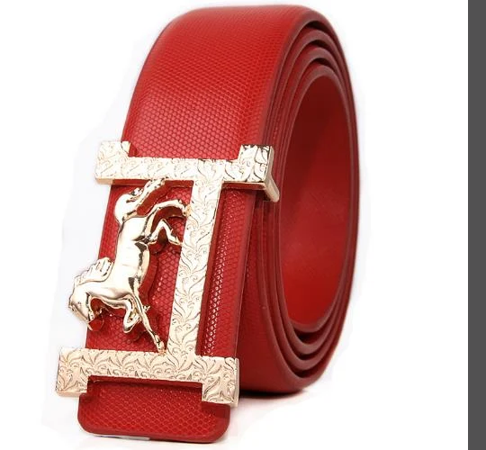 Horse gold buckle real leather belt. A stylish and durable belt for everyday wear, adding a touch of elegance and sophis — photo 3
