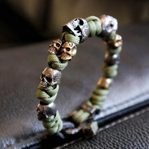 Title 1, Pulseira gótica retrô tecida à mão com paracord...