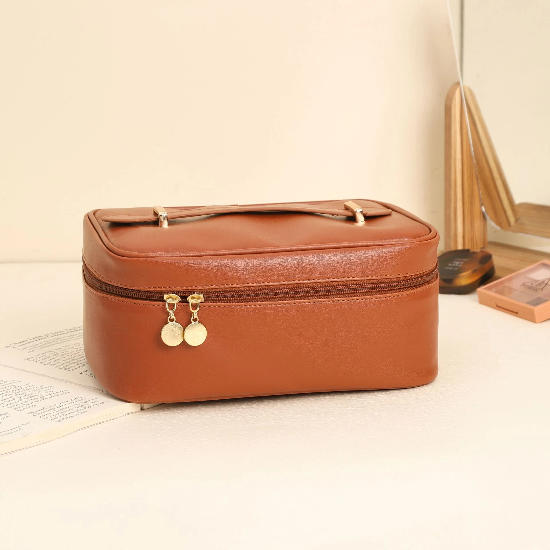Large Capacity PU Waterproof Student Portable Toiletry Bag for Travel and Daily Use. Keep your essentials organized and — photo 7