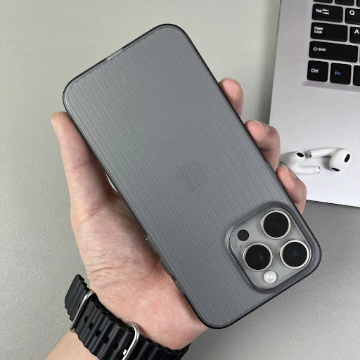 Title 19, Metal Corrugated Grating Skin Frosted Phone Cas...