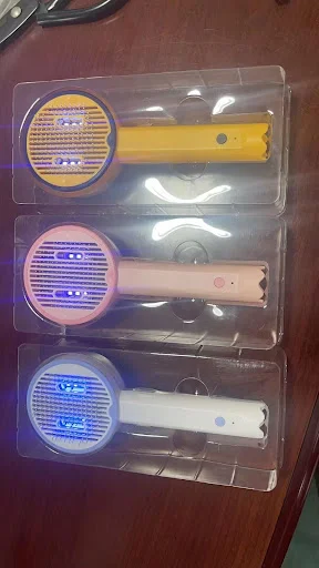Title 3, USB Rechargeable UV Sterilization Pet Comb, Cle...