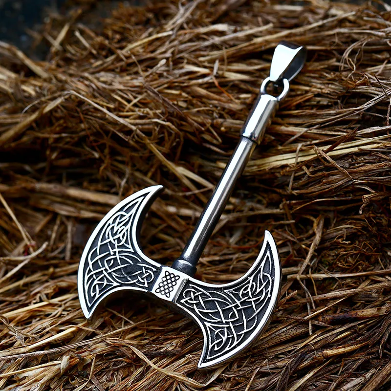 İskandinav Viking Kelt Düğümü Retro Kolye Çift Taraflı Paslanmaz Çelik Balta Kolye, özgün ve tarihi bir görünüm için. — Fotoğraf 3