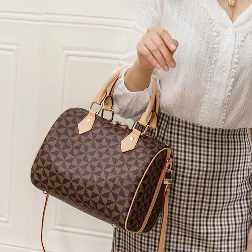 Title 8, Bolsa Retro Feminina de um Ombro, estilo almofa...