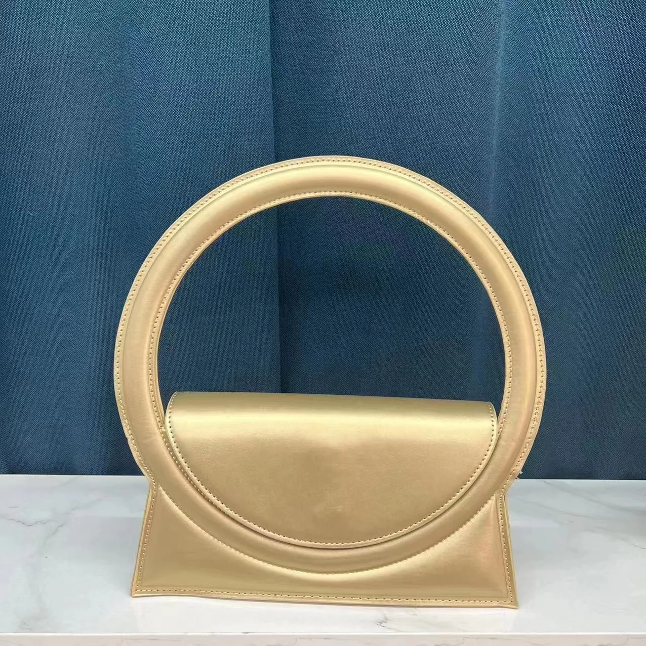 Bolsa Tote Ring Color Ombro Crossbody, Conforto e Estilo em Uma Só Peça, Versátil para Todas as Ocasiões, Design Moderno e Funcional — foto 8