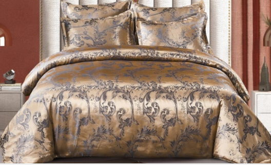 Title 6, Three-piece bedding set for restful sleep. Expe...
